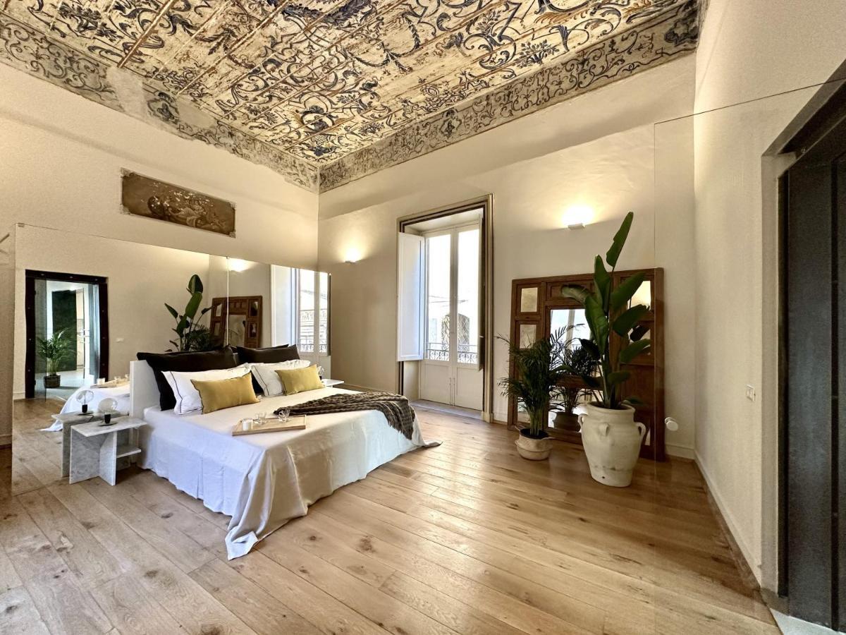 Casa Guilla_Alla Cattedrale Palermo Exteriör bild